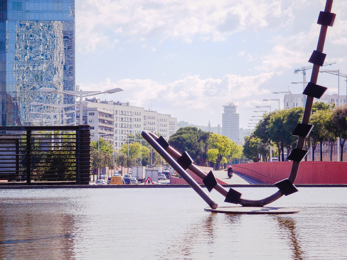 Barcelona, art installation, parc cascades, water pool