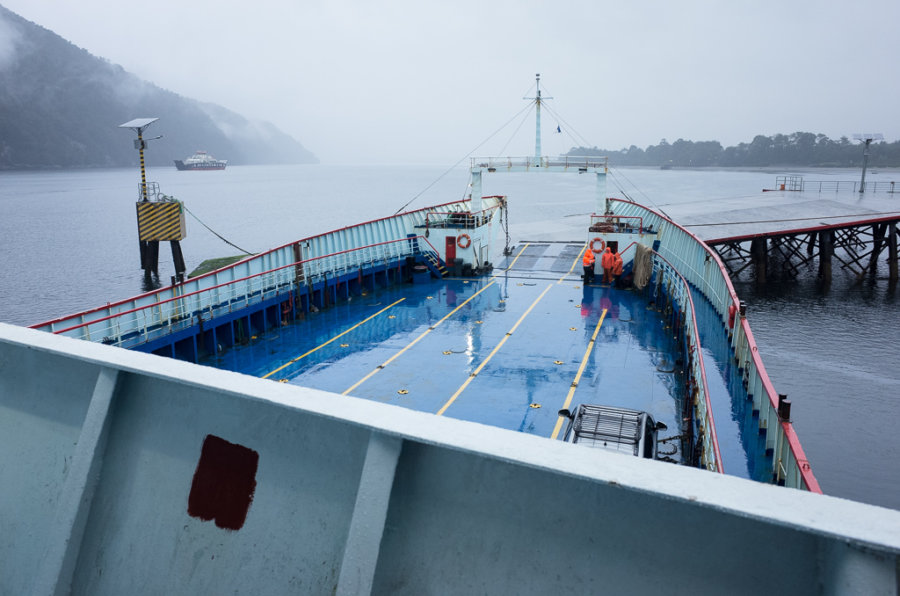 Puerto Raul Martin Ferry