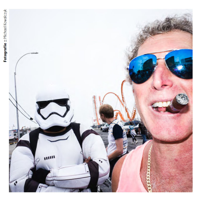 LUUPS-2018-Michael-Kowalczyk-Street Photography NYC Mermaid Parade